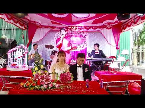 Video Mc đám cưới Bá Đạo chém gió làm cô dâu khóc sướt mướt... - youtube