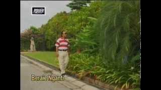 Beraie Nganti - Christopher Kelly