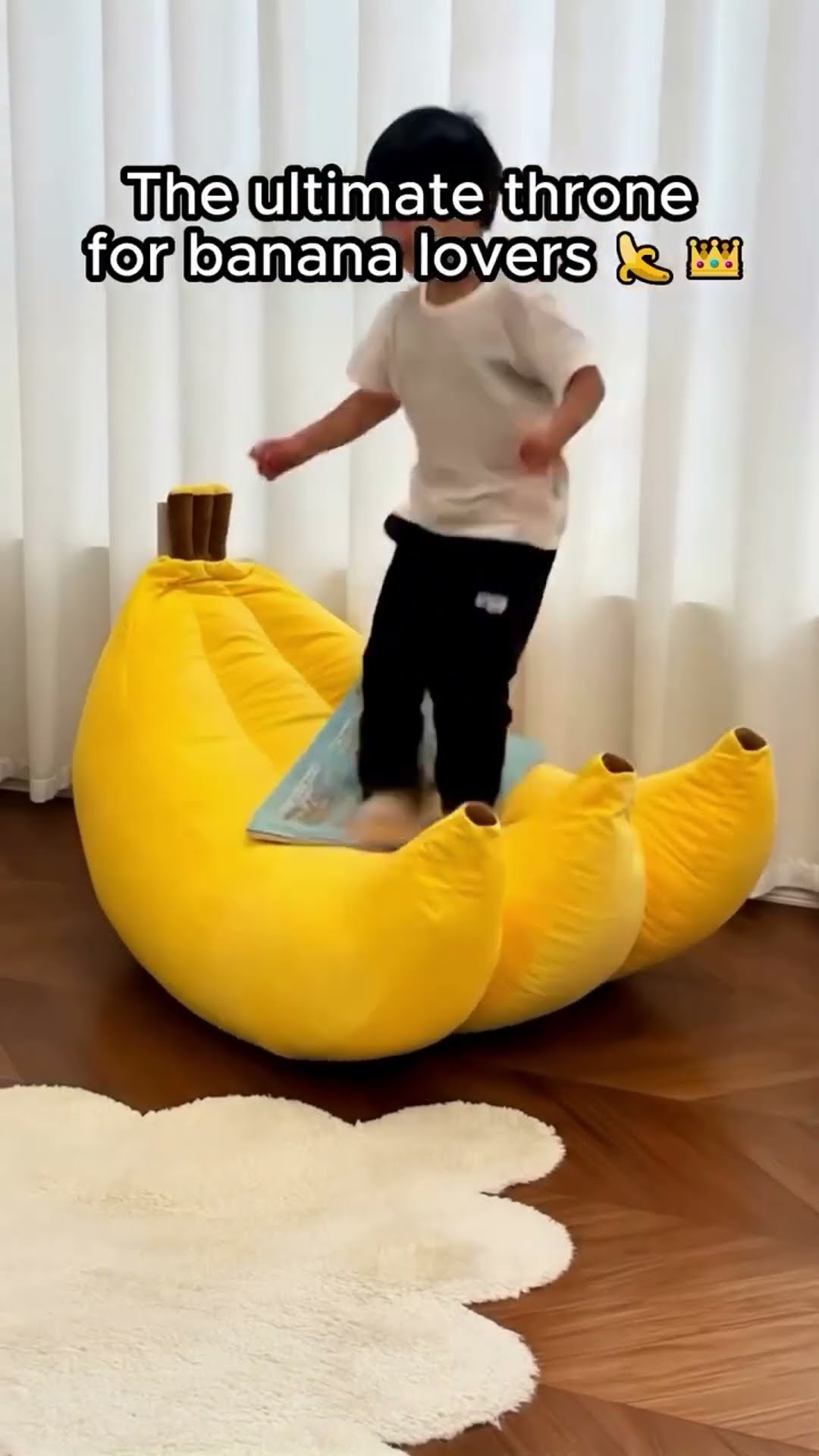 Tatami Creative Banana Lazy Sofa Chair - Product Link in Bio ( # 2038 ) ✅