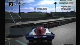 Playstation 2 : Gran Turismo 4 : Nissan R92CP fail