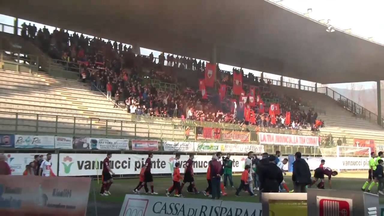 Tifo pistoiese al Melani [U.S. Pistoiese - Arezzo]