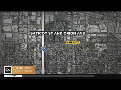 1 killed, 4 injured in two-car crash in Van Nuys area