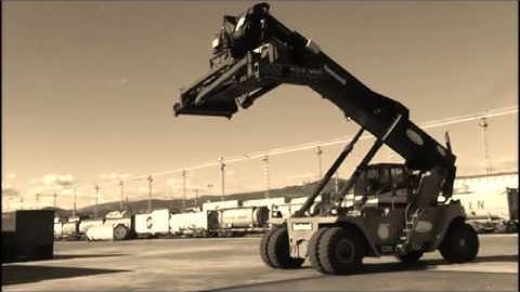 REACHSTACKER FANTUZZI CS45KM FOR SALE   PORTSSOLUTIONS