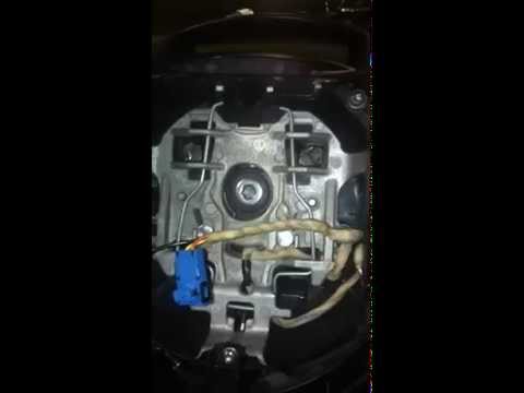 снятие подушки безопасности руля Citroen C4 2004+