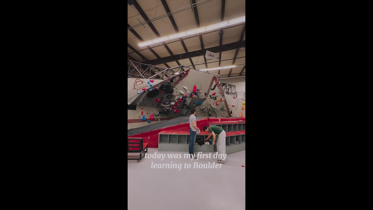 Learning to Boulder at Asana Climbing Gym | Boise, Idaho