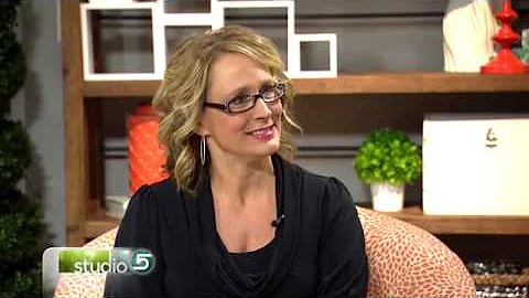 5 Ways to Boost Your Confidence: Julie Hanks, LCSW on KSL TV's Studio 5