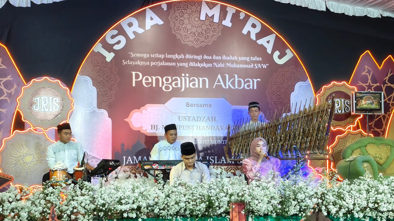 live malam ini pengajian Akbar h ustazah mumpuni di Sedayu muntilan