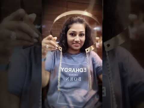 Use metallic belts with Saree