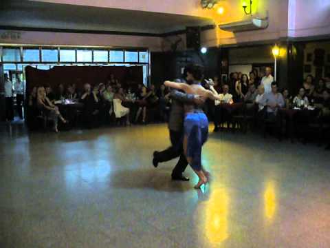 Constanza Vecslir y Claudio Cortejarena en Soho Tango 3