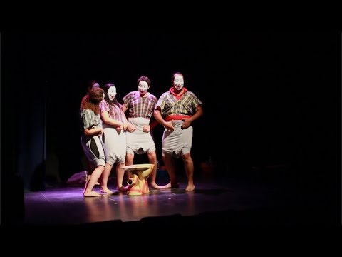 الخروج عن المألوف وتحدي الضغوط فى المسرح العبثي