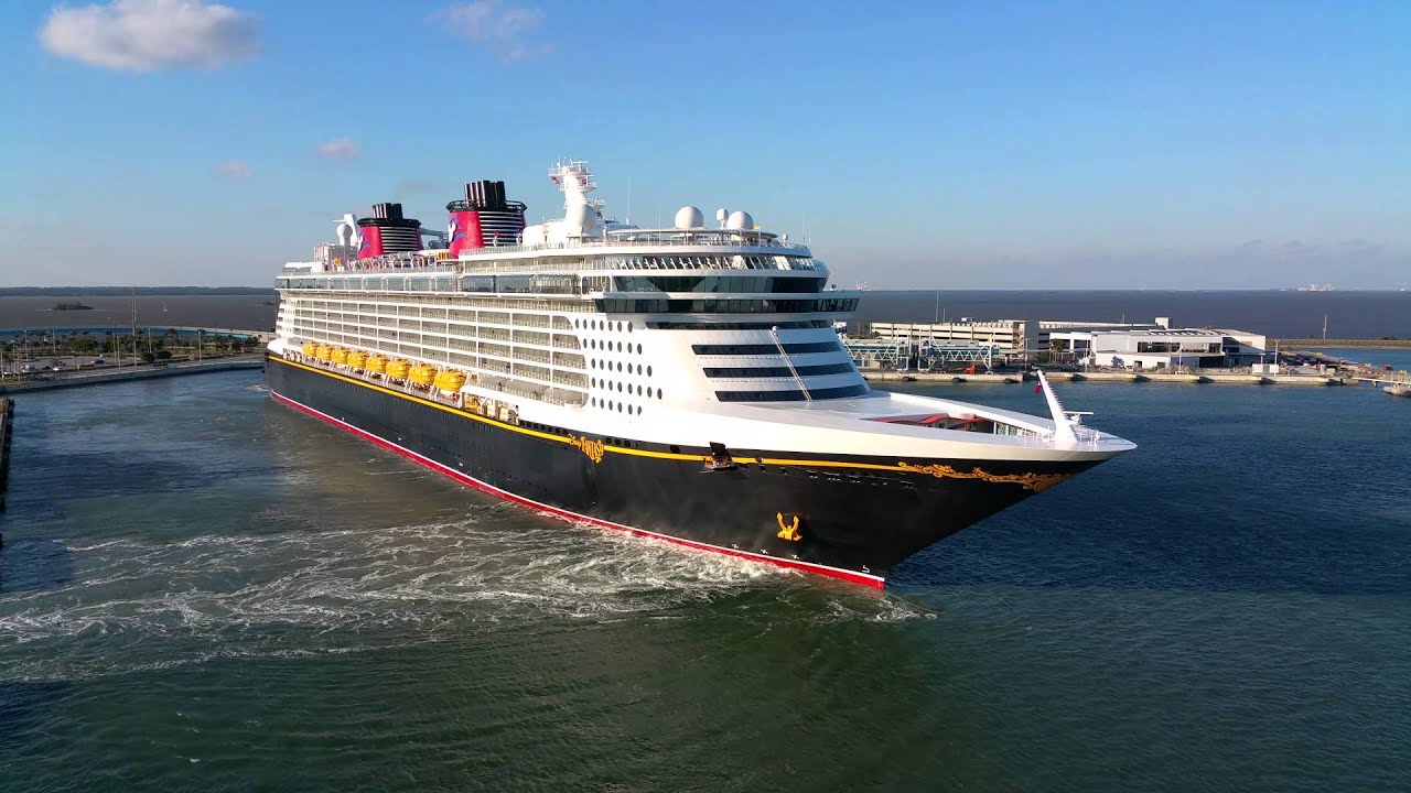 disney cruise ship out of port canaveral