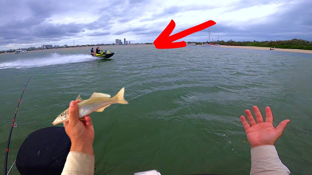 Почему гидроциклы так поступают с рыбаками? | Советы по ловле мерланга на мелководье