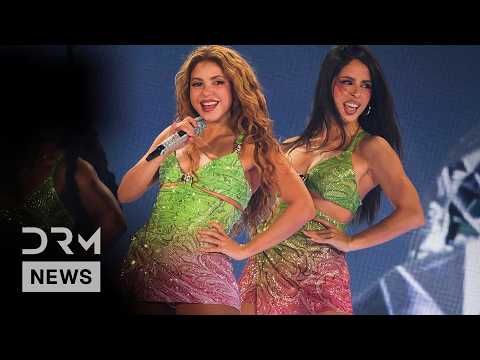 Video HISTORIC MOMENTS: Shakira Performs to Massive 2 Million Crowd at Copacabana Beach Rio | AA14
