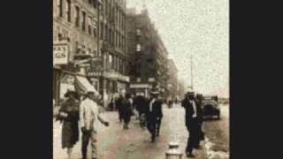 Video thumbnail of "Louis Armstrong-La vie en rose"