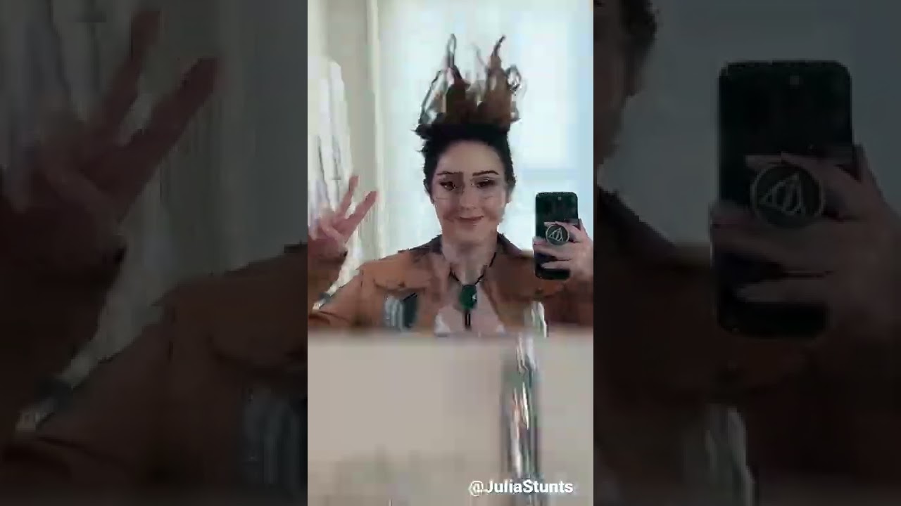 Did you spot cleaning Levi? 🧽🧼☕️🫖 #attackontitan #snk #aot #anime #shingekinokyojin #cosplay