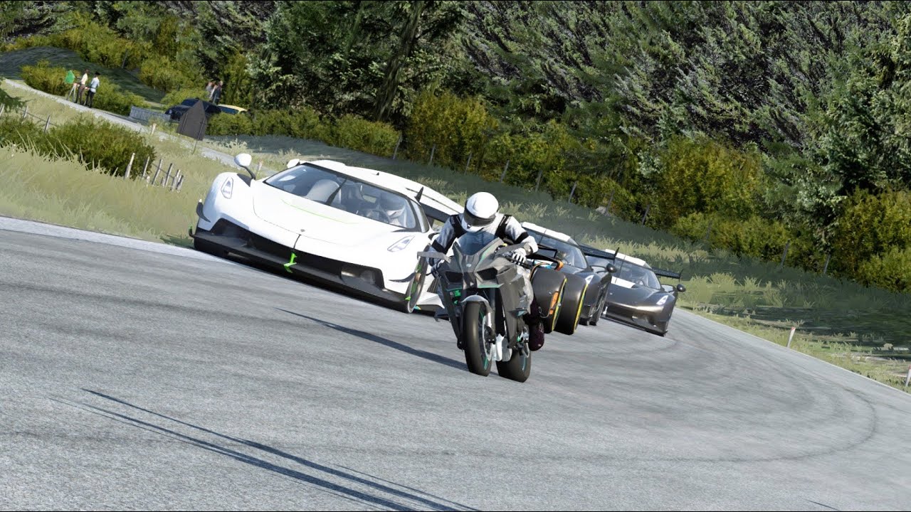Kawasaki Ninja H2R vs Koenigsegg Jesko Hypercars vs F1 McLaren Kawasaki Ninja H2R vs Koenigsegg Jesko Hypercars vs F1 McLaren