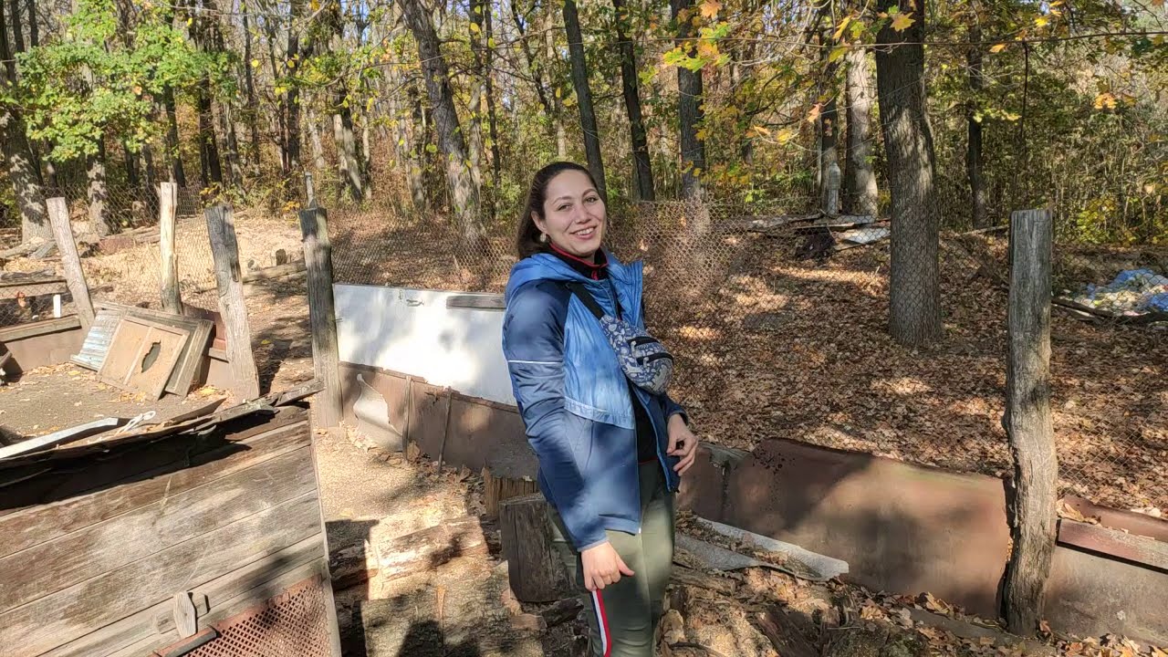 Наташа пилит китайской бензопилой рубит дрова а я ломаю инструмент ...