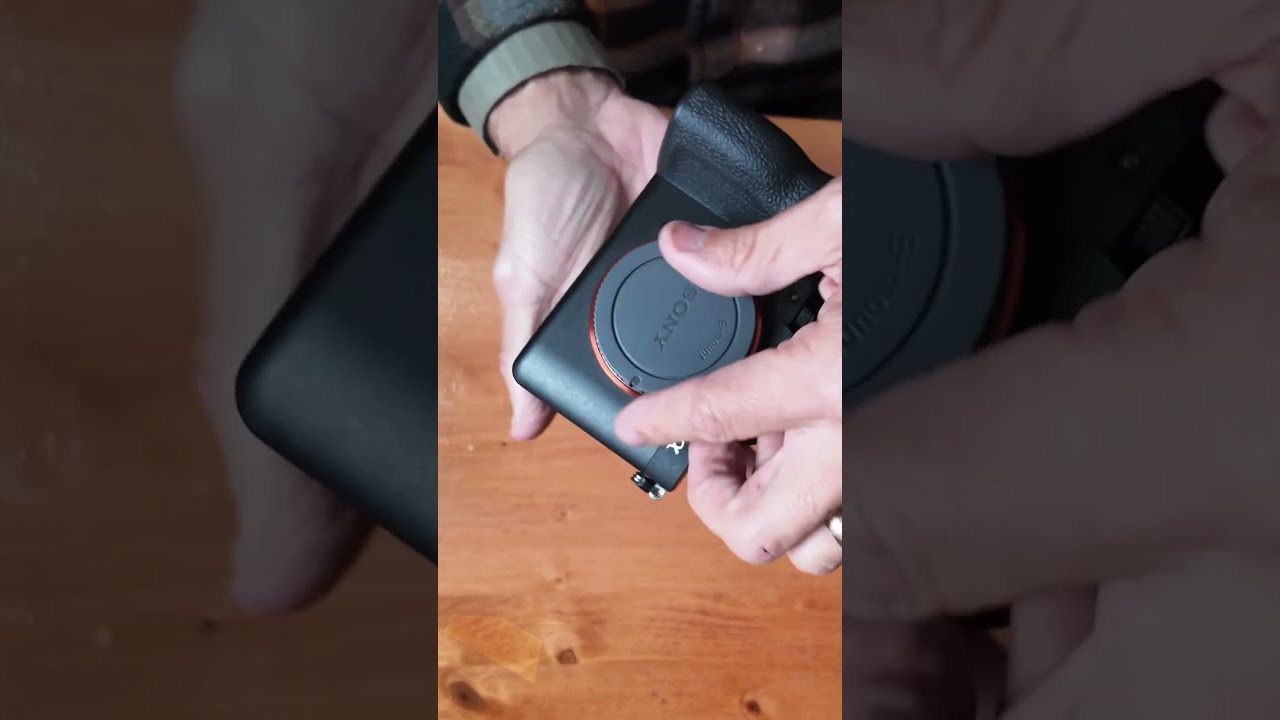 Unbox the Sony A7V UNBOXING