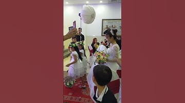 Chú rể hát Ánh Nắng Của Anh để đón cô dâu