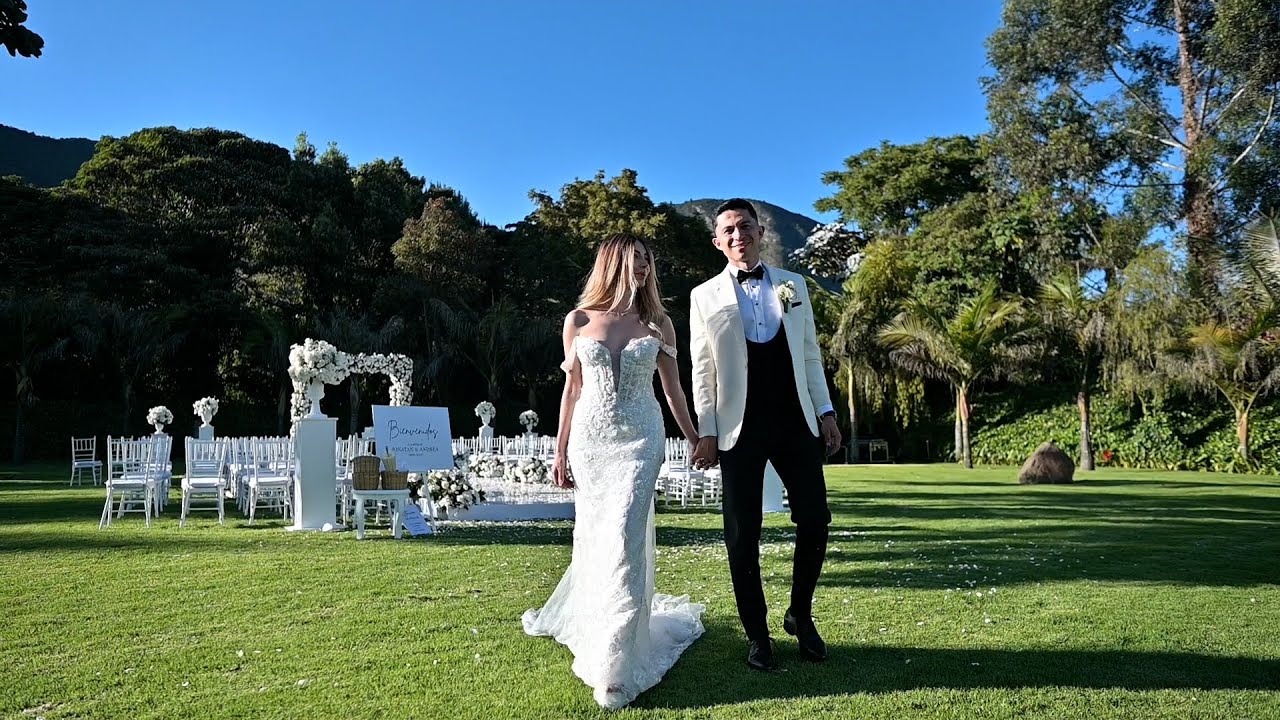 Andrea + Jonatan | Hacienda Santa Elena - Cota | Fotografía y Video de Bodas.