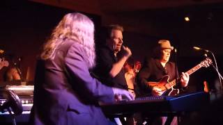 Linda Lou  by Delbert McClinton @ Ram's Head Annapolis 2012 chords