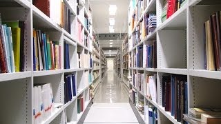 Nova biblioteca da FEA traz acervo de Delfim
