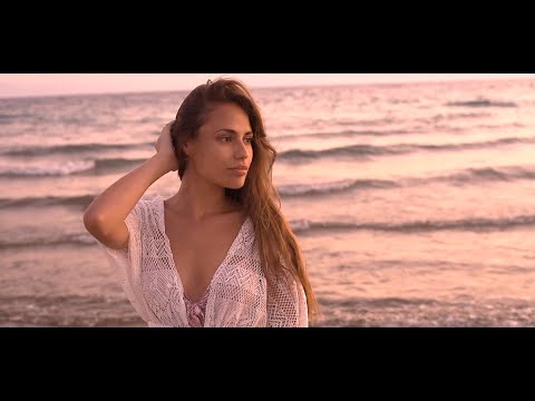 Βγες στο μπαλκόνι να δεις - Αργυρώ Μαγγλάρη & Ηρακλής Ανδρονικίδης Cover