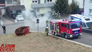 Feuerwehr Großeinsatz bei Schornstein- Kaminbrand // Feuerwehreinsatz