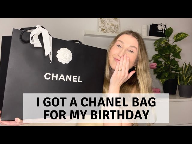 NEW CHANEL Gift Bag Shopping Bag