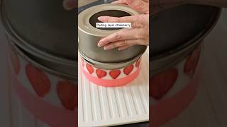 Puding lapis korean strawberry 😍😍 #strawberrypudding #pudding #pudinglapis #pudingstrawberry screenshot 1