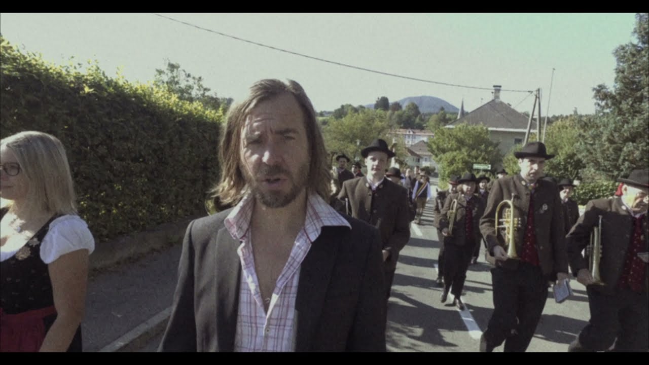 Fuzzman - Weil ein Schlager vergeht (official Video)