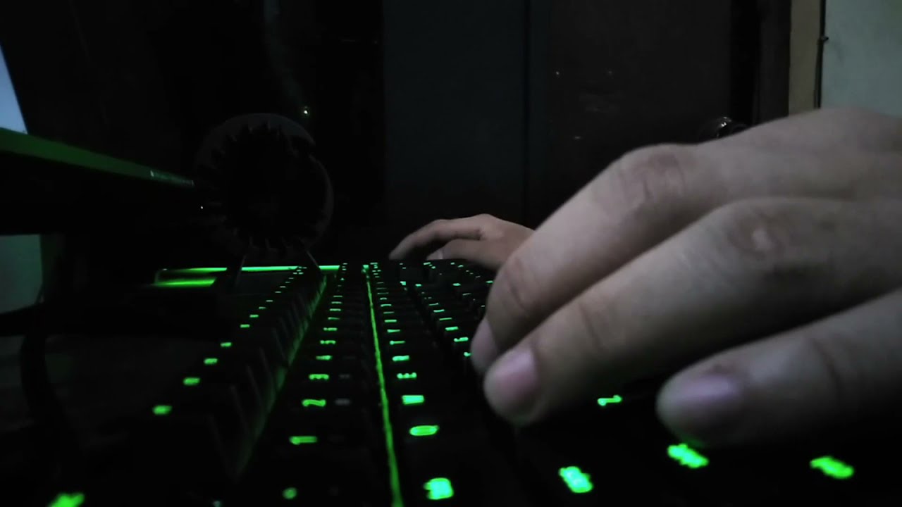 Razer Purple Switches: Huntsman Elite Opto-Mechanical Switches Type Test (Light & Clicky)