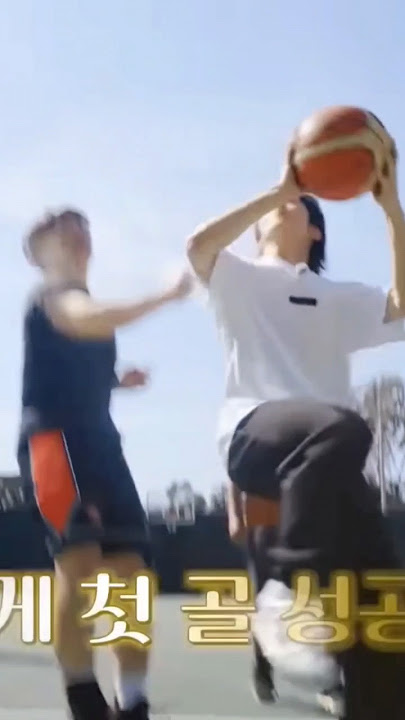 mark lee got some serious basketball moves #nctdream #nct127 #nct #nctu #mark #marklee #nctmark