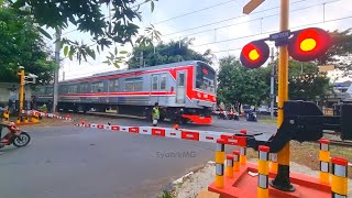 Full Perlintasan Kereta Api Baru Dengan 4 Palang Pintu | WANTECH | SIEMENS | KYOSAN