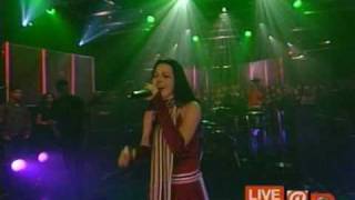 Evanescence - Going Under (Live at Much Canada 2003)