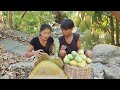 Healthy Yummy Ripe mango and Durian delicious with my brother for jungle food