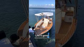 Life is Good #Peabeadesk #Freediving #Philippines