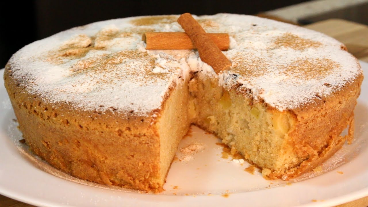 BOLO DE MAÇÃ DE LIQUIDIFICADOR (Úmido e Fofinho)