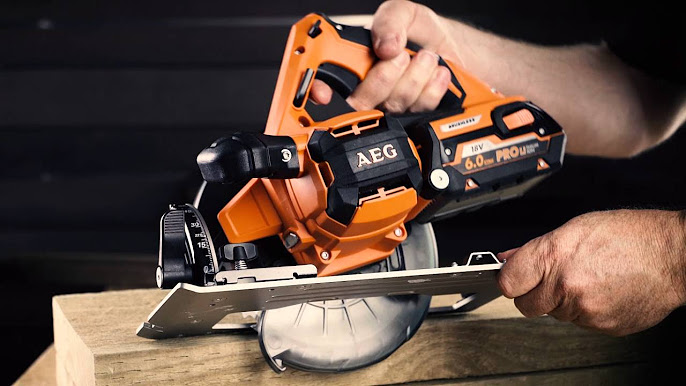 AEG 18V Brushless Sub Compact 4-Mode Impact Driver (A18SIDBL0) in action 