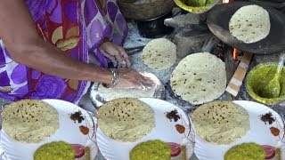 Hard Working Couples Selling Jhunka Bhakar ( Besan Roti ) in Amravati - Only 20 rs Per Plate