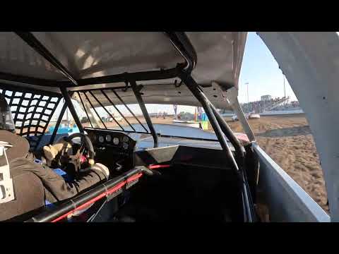 5/16 01x Heat Race 81 Speedway