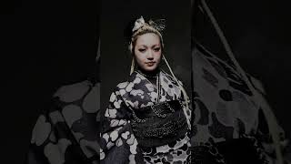 ストリートスタイル HIROCKコラボ振袖 モノトーン/黒/グレー 迷彩
