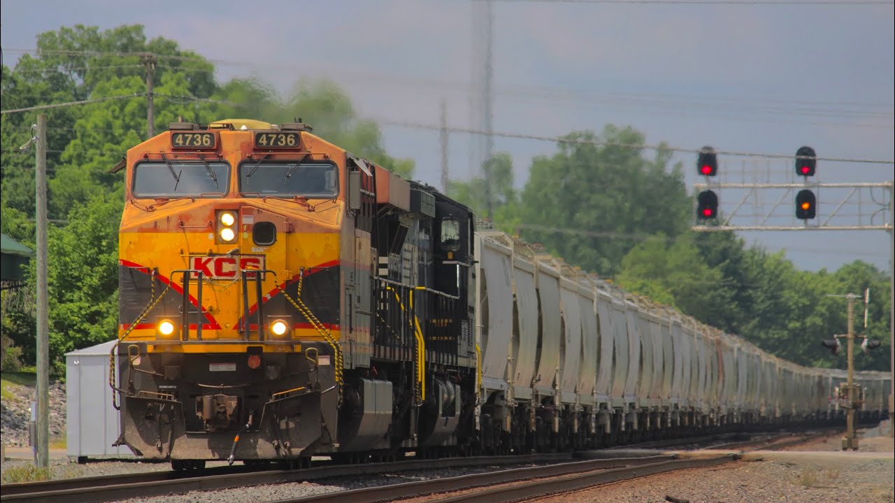 NS Z0F at CP379 in Kendallville Indiana - YouTube