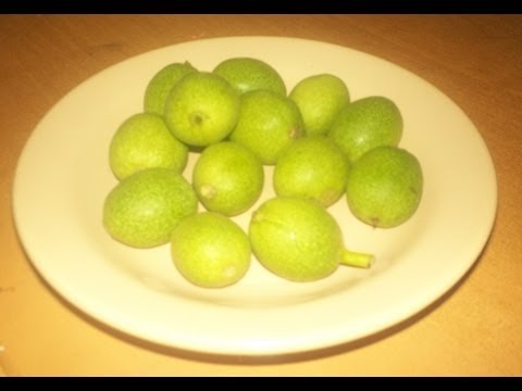 Ликер из зеленых грецких орехов Ночино, часть 1.