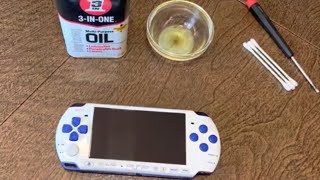 PSP 2000 & PSP 3000 - Fixing a Loud UMD Drive without Disassembling