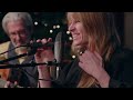 Capture de la vidéo Seamus Egan Project Celtic Christmas Show Clips With Moira Smiley