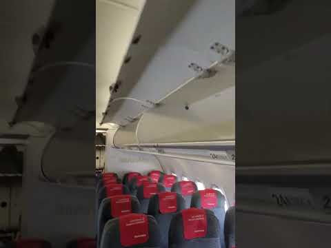 طيران العربية وهو فاضي من الداخل