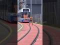 【海外鉄道】路面電車エアバック😳 #電車 #train #shots