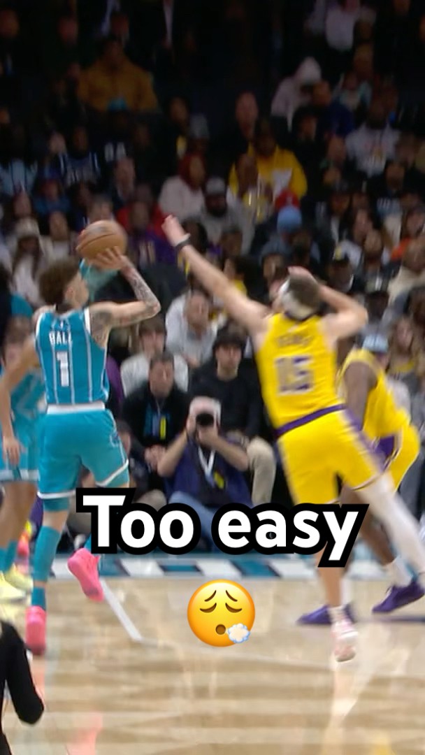 LaMelo with the one-legged triple ?