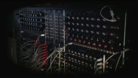 Two moog 960 sequencer serial using.
